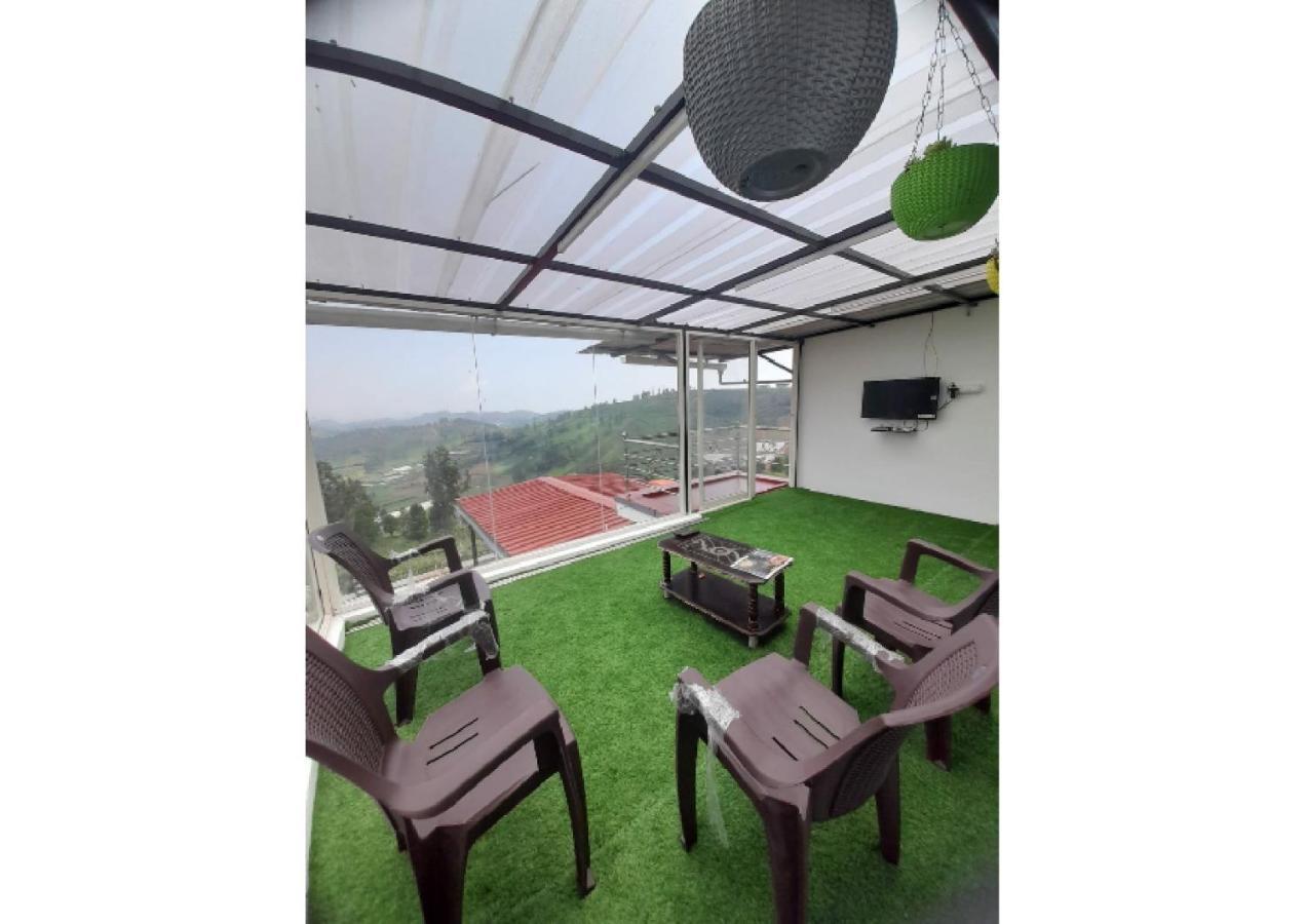 Le Jardin Glass House Villa Ooty Exteriör bild